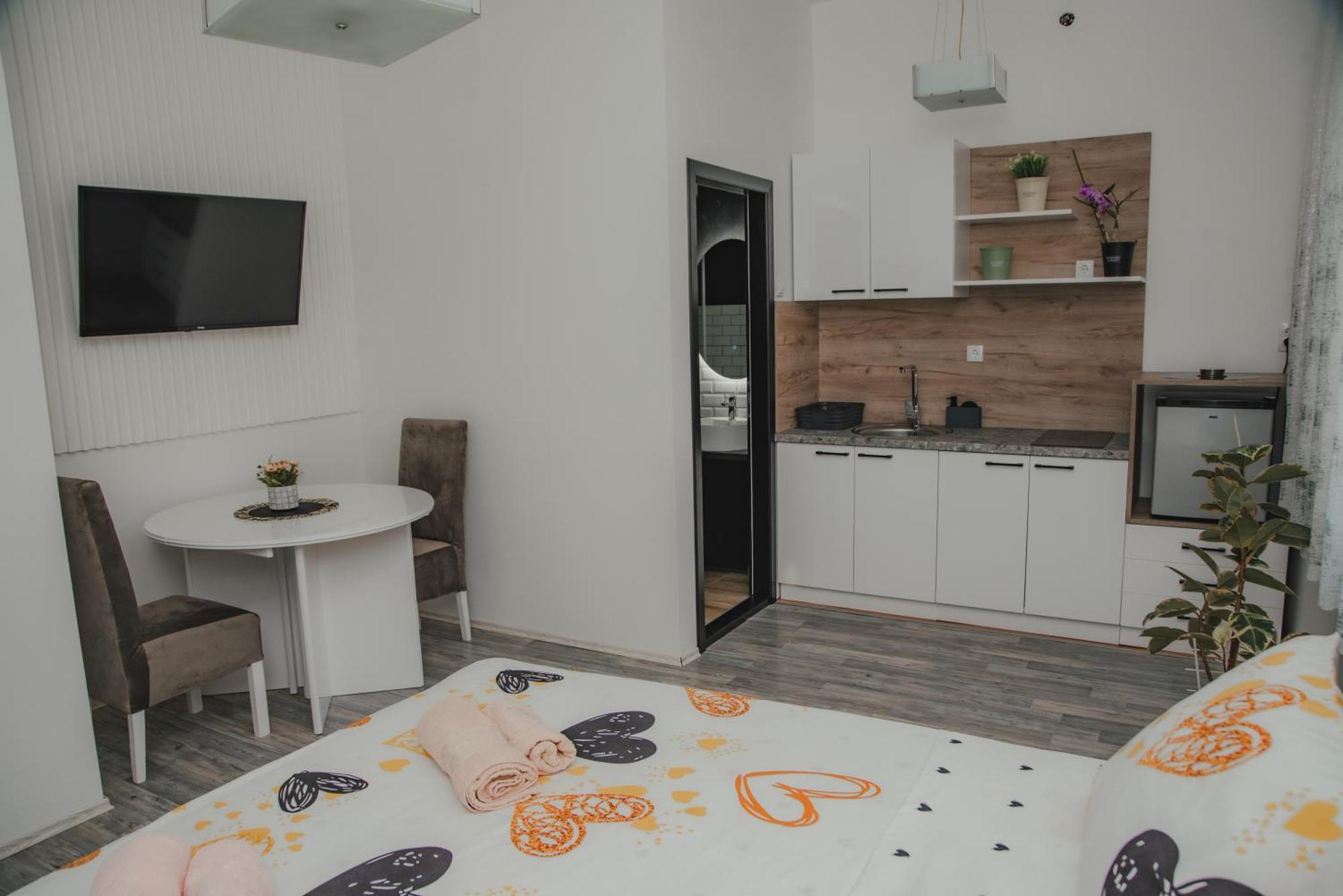 Jes Apartments Leskovac  Kültér fotó