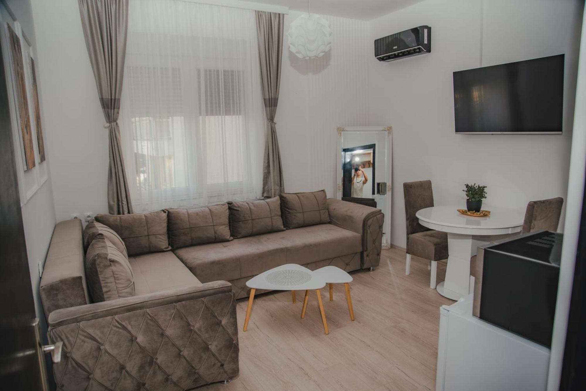 Jes Apartments Leskovac  Kültér fotó