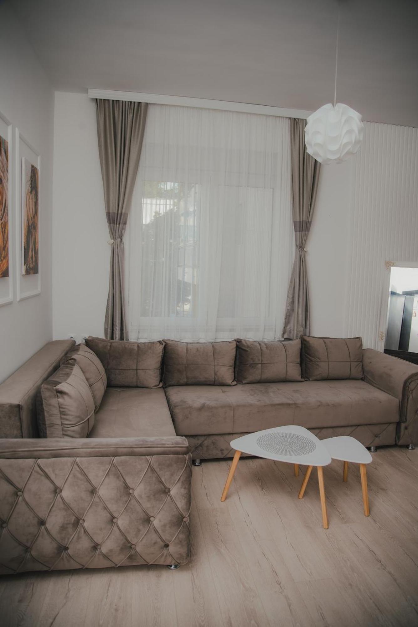 Jes Apartments Leskovac  Kültér fotó